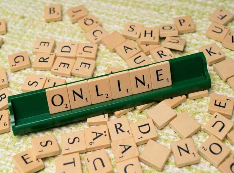 Communication Online Play
